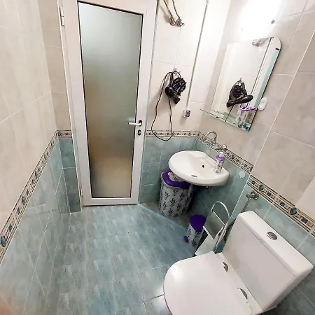 кънтри-лариса 아파트 *