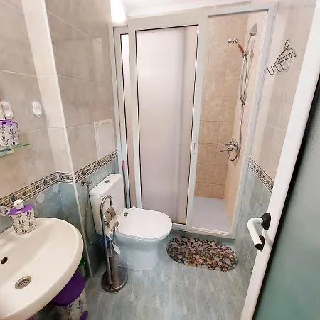 кънтри-лариса 아파트 포마리