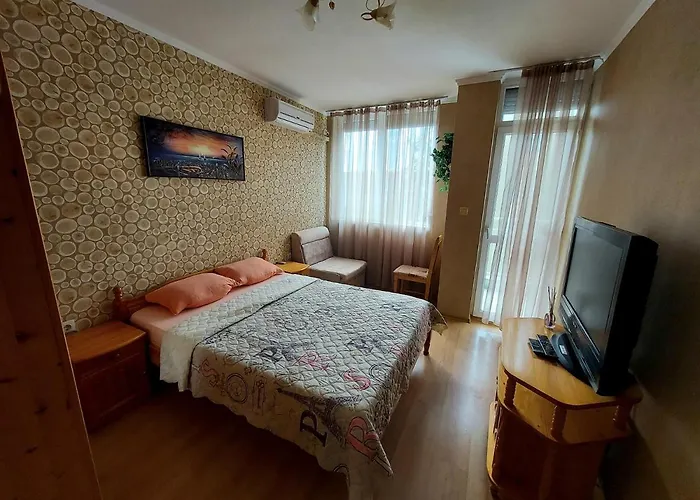 кънтри-лариса Apartman Pomorie
